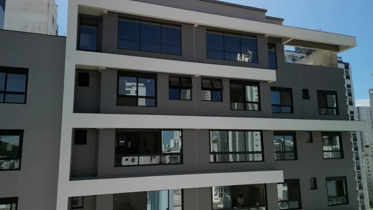 Imagem 5 suítes, 291,34m2, Bairro Pioneiros - Balneário Camboriú/SC