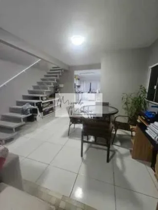 Imagem Sobrado à venda no bairro Ingleses do Rio Vermelho - Florianópolis/SC