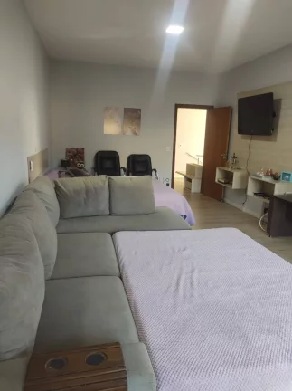 Imagem Linda Casa à Venda no Condomínio Terras de Santa Cruz!