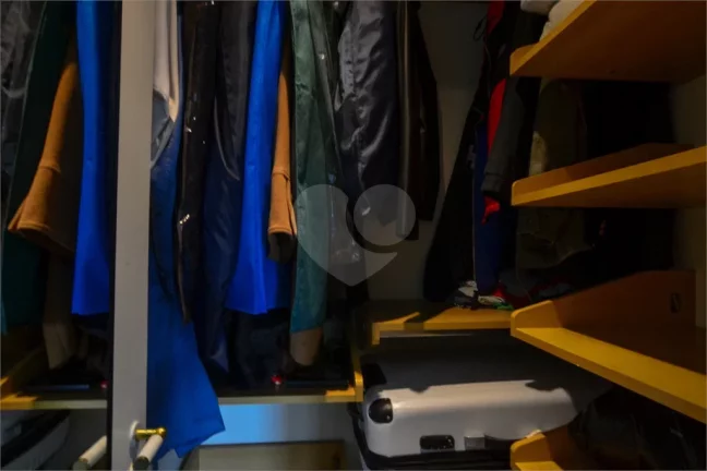 Imagem Cobertura à venda com 4 quartos, sendo 4 suítes, no condomínio Piazza Rotonda, São Paulo - SP
