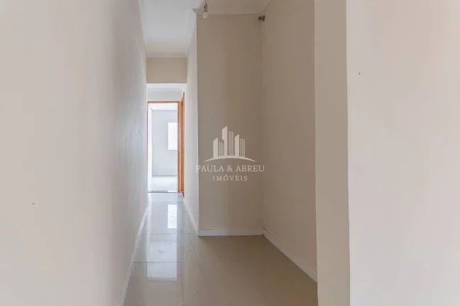 Imagem Casa com Terreno de 70m² e 101m²de área útil São 3 Dormitórios, 2 Banheiros, Sacada, 2 Vagas, Quintal no Bairro Casa Branca, Santo André