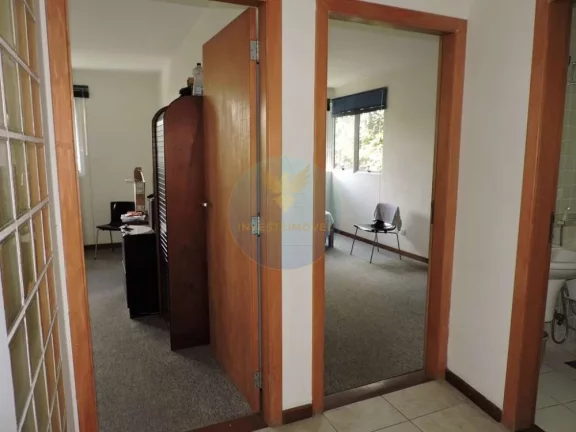 Imagem Casa em Condomínio a Venda no bairro Granja Viana - Cotia, SP