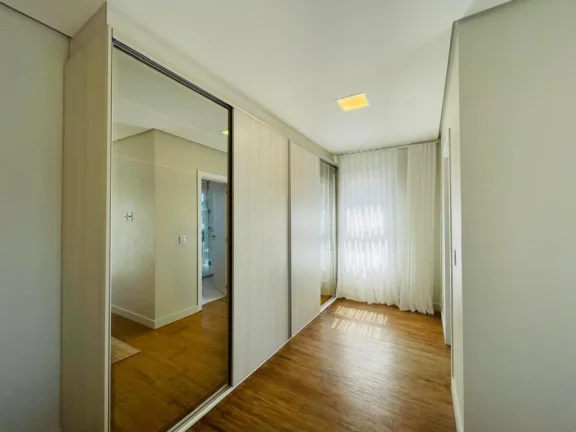 Imagem Casa em Condominio 5 Dormitórios - Bairro xangri-la