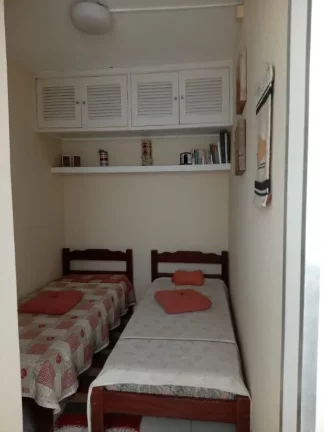 Imagem PITANGUEIRAS - LINDA VISTA AO MAR , LOCALIZAÇÃO PRIVILEGIADA , GARAGEM NO PRÉDIO.
