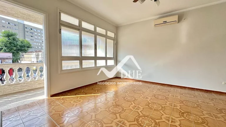 Imagem Casa com 3 dormitórios à venda, 142 m² por R$ 800.000,00 - Encruzilhada - Santos/SP