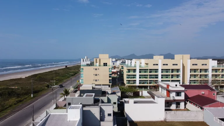 Imagem Cobertura Duplex Frente Mar em Matinhos