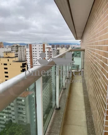 Imagem Cobertura duplex, totalmente reformada, living para 02 ambientes, piso em porcelanato, lavabo, 04 su...