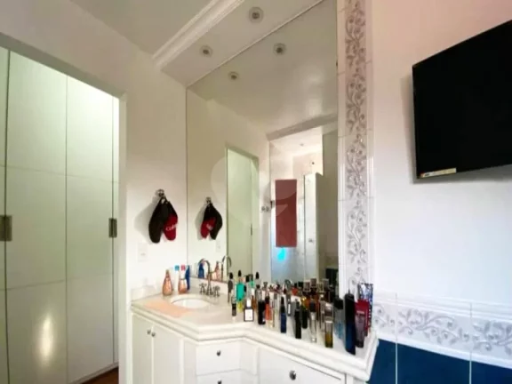 Imagem Casa à venda com 3 quartos, sendo 1 suíte, em Parque Monte Alegre, Taboão da Serra - SP