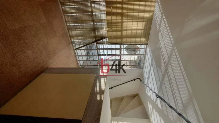 Imagem Casa comercial com 3 quartos sendo 1 suíte para alugar no Brooklin - Rua Santo Arcádio - Brooklin.