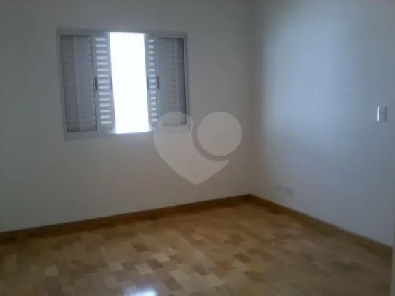 Imagem Sobrado à venda com 3 quartos, sendo 3 suítes, em Vila Sônia, São Paulo - SP