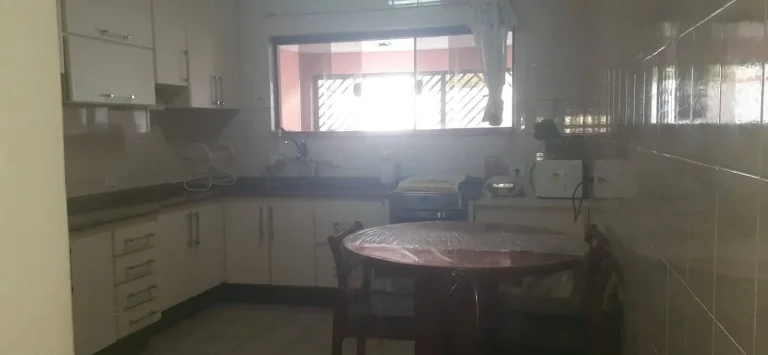 Imagem Sobrado Maravilhoso 4 Dormitorios sendo 1 Suite e 3 vagsa de Garagens
