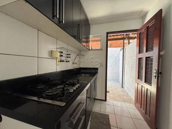 Imagem Descubra seu novo lar no bairro Mondubim, uma casa semi mobiliada em condomínio fechado que oferece...