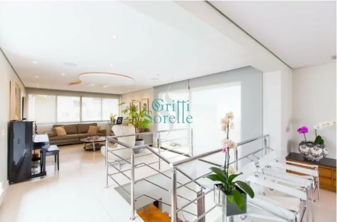 Imagem Cobertura Duplex à Venda em Vila Morumbi - São Paulo/SP.