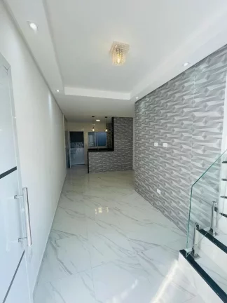 Imagem SOBRADO COM 2 DORMITÓRIOS À VENDA, 61 M² POR R$ 290.000 - MARACANÃ - PRAIA GRANDE/SP