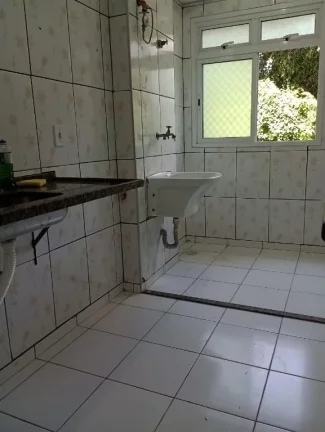 Imagem Apartamento com 2 dormitórios à venda, 48 m² por R$ 180.000,00 - Vila Correa - Ferraz de Vasconcelos/SP