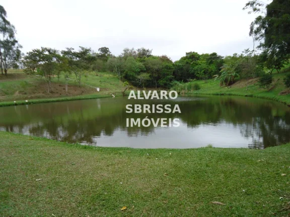 Imagem Excelente terreno com ótima topografia de esquina à venda com 3.000 m2 no Condomínio Village Castelo em Itu SP ao lado da Rod Castelo Branco