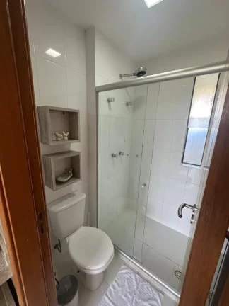 Imagem A 5ª Avenida Imóveis selecionou esse belíssimo apartamento 3/4, suite, porteira fechada no Condomínio Quinta Das Lagoas Reserva, Itacimirim: 970 mil