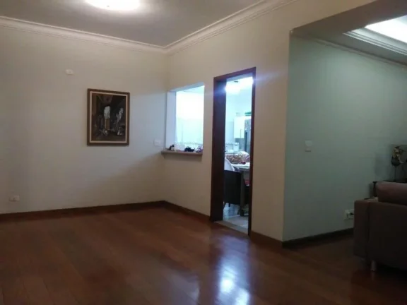 Imagem Casa em Aldeia da Serra - 314m²