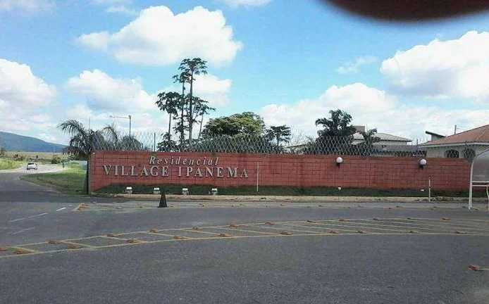 Imagem Terreno à venda, 931 m² por R$ 350.000,00 - Condomínio Village Ipanema - Araçoiaba da Serra/SP