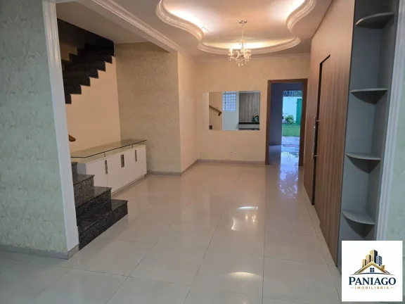 Imagem Casa aconchegante em condomínio, com 4 quartos, jardim e piscina, Cuiabá-MT