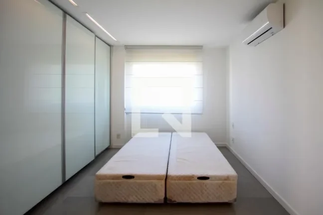 Imagem Apartamento à Venda - Barra da Tijuca, 1 Quarto, 80 m2