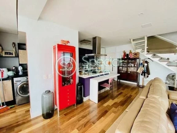 Imagem O duplex no bairro Chácara Inglesa tem 116 metros quadrados com 2 quartos sendo 2 suítes e 3 banhe...