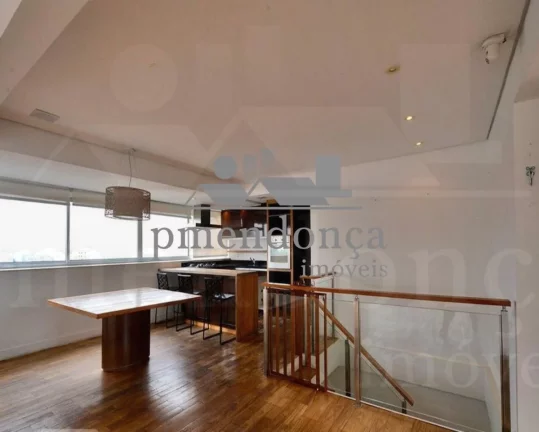 Imagem Linda Cobertura duplex com 245m² em rua tranquila do Alto de Pinheiros.
