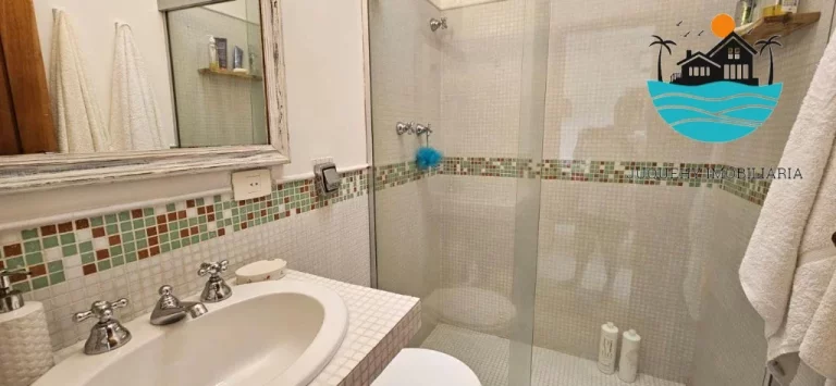 Imagem Casas a Venda em Juquehy - Canto direito, 50 metros da praia, com 4 dorm. sendo 2 suítes, piscina privativa, churra, 136M2 | Juquehy Imobiliária