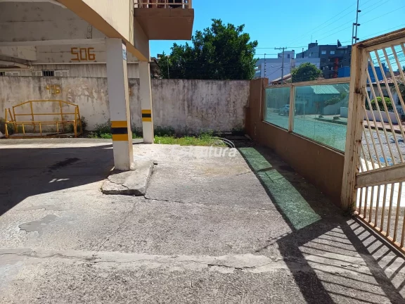 Apartamento no Condomínio Jorge Paim com dois dormitórios