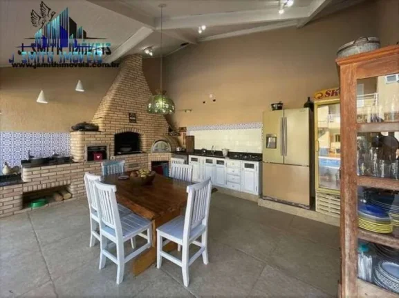 Imagem Linda casa no Miolo Granja. 5 suítes, piscina, gourmet, quadra tênis!