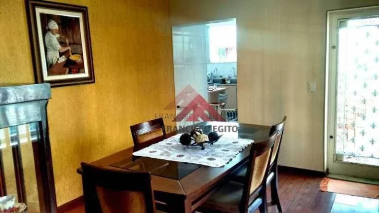 Imagem Casa com 6 dormitórios à venda, 260 m² por R$ 1.160.000 - Pe Pequeno - Niterói/RJ