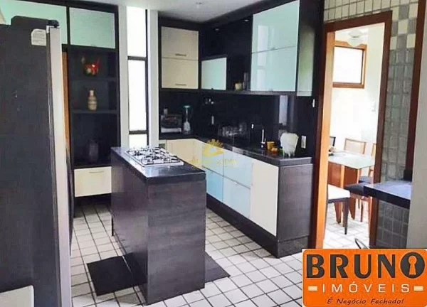 Imagem Mansão de Luxo no Condomínio Aldeia da Praia, Guarapari: Exclusividade e Segurança
Apresentamos e...