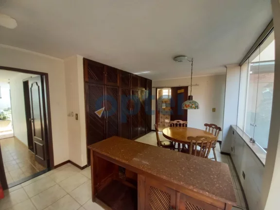 Imagem ÓTIMO SOBRADO DE 350 M², COM 04 DORMITÓRIOS, SENDO DUAS SUITES, COM 04 VAGAS NO BAIRRO ANCHIETA,SÃO BERNARDO DO CAMPO