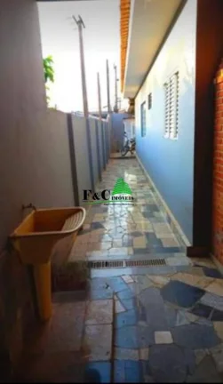 Imagem Casa para Venda em Limeira, Jardim Nova Limeira, 3 dormitórios, 2 banheiros, 3 vagas
