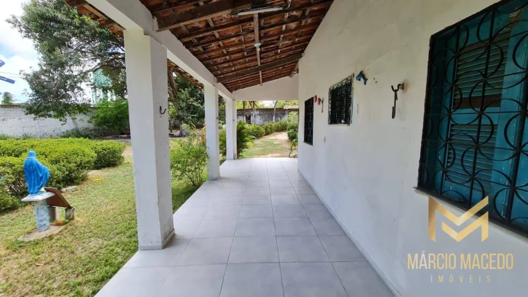 Imagem Terreno à venda, 2438 m² por R$ 850.000,00 - Centro - Paracuru/CE