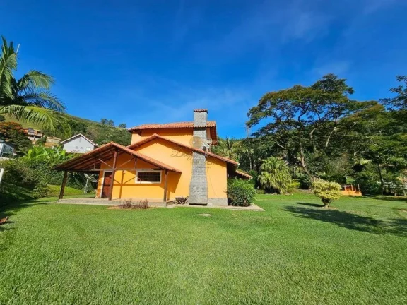 Imagem Casa em Condomínio para Venda em Teresópolis / RJ no bairro Vale Alpino
