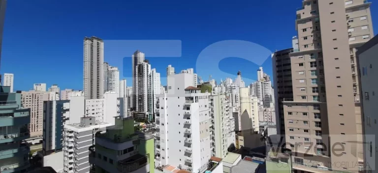 Imagem Apartamento 3 dormitórios para Venda em Balneário Camboriú / SC no bairro Centro