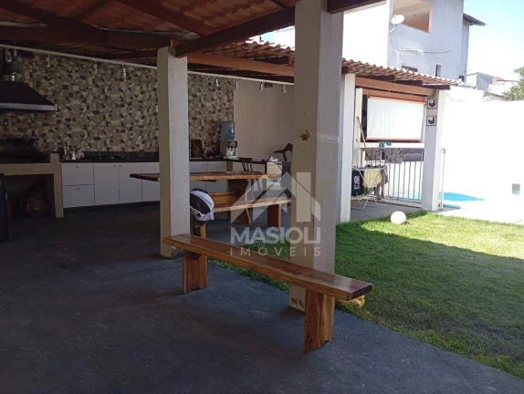 Imagem Casa com 3 dormitórios à venda, 180 m² por R$ 850.000 - Araçás - Vila Velha/ES