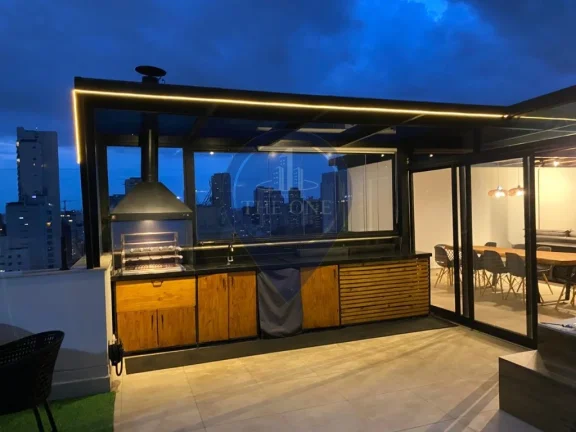 Imagem Cobertura de Luxo à Venda em São Paulo-SP, no Bairro Sumaré: 3 Quartos, 1 Suíte, 4 Banheiros, 3 Vagas, 240m²!