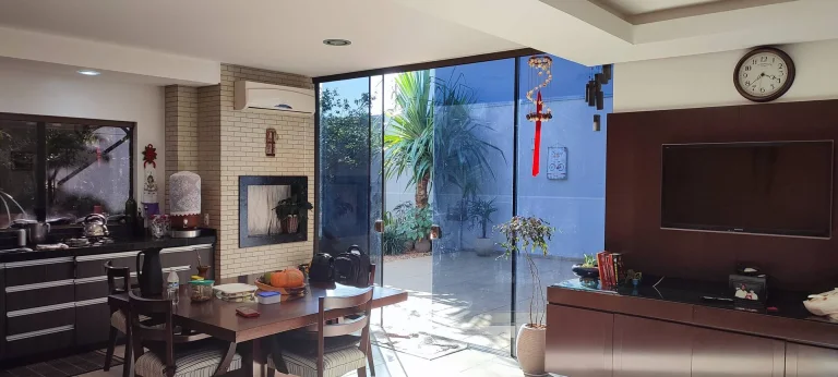 Foto do imóvel: Casa à venda com 03 suítes mais 02 quartos, no Bairro Coqueiral, Cascavel.