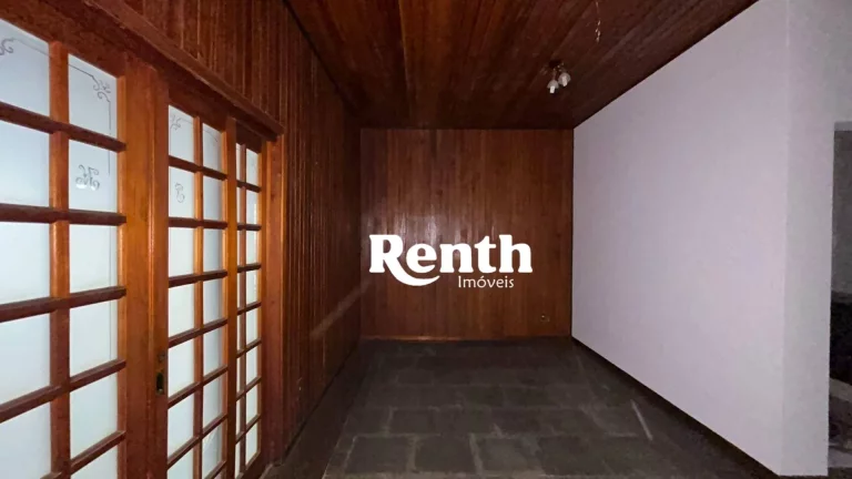 Imagem Sobrado com 3 dormitórios à venda, 296 m² por R$ 750.000,00 - Alto do Santana - Rio Claro/SP