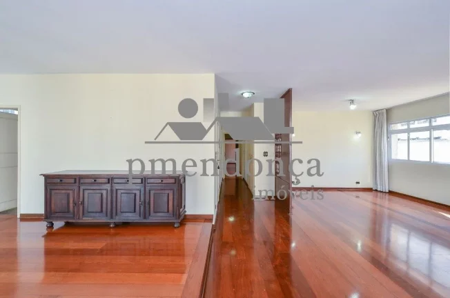 Imagem Apartamento em Higienopolis com 3 quartos (1 sui­te) e 1 vaga, 209m²