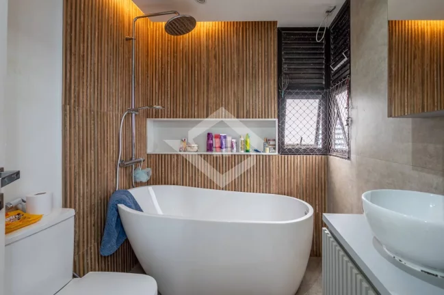 Imagem Apartamento Reformado | 3 Quartos | 136m² | Vista Mar – Barra da Tijuca