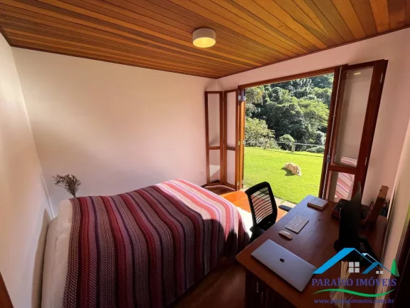 Imagem Seu Refúgio na Serra: Chácara com Vinhedo, Pomar e Casas Equipadas!
