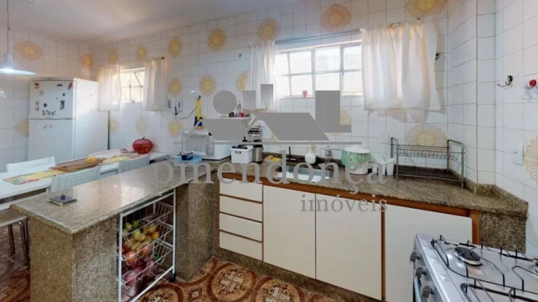 Imagem Apartamento a venda em Perdizes com 198m², 3 quartos ( 1 suíte ) e 1 vaga.