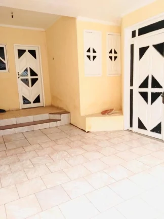 Imagem Casa no Eduardo Gomes - 3/4, Suíte, 110m², Vaga de Garagem - Confira!