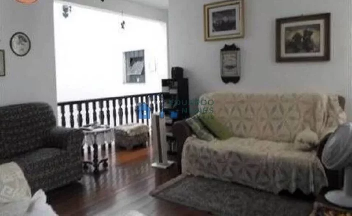 Imagem Casa ampla, arejada, confortável e muito conservada no Santa Lucia!