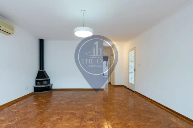 Imagem Imperdível: Casa à venda em São Paulo-SP no Jardim Vera Cruz com 2 quartos, 1 suíte, 2 salas, 4 banheiros, 2 vagas e 192m²