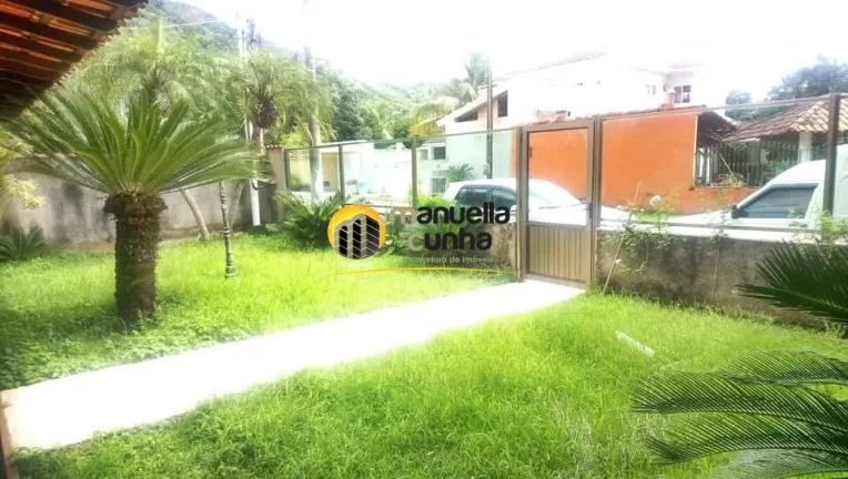 Imagem Belíssima Casa de condomínio C/4Qts e Área de Lazer Completa!