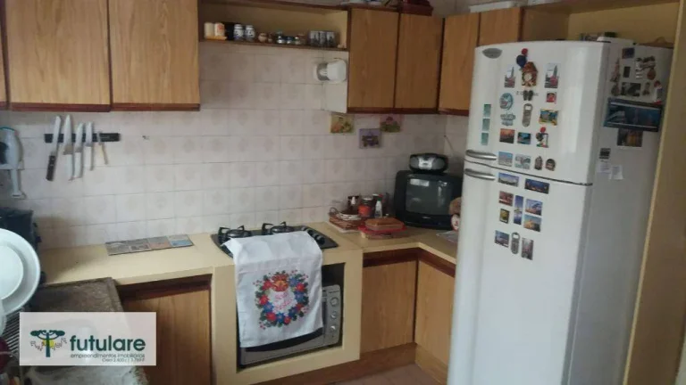 Imagem Casa com 4 dormitórios à venda, 380 m² por R$ 950.000,00 - Xaxim - Curitiba/PR